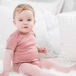 Colored Organics Baby (0-24m) Classic Short Sleeve Bodysuit 42 Colored Organics Baby (0-24m) Classic Short Sleeve Bodysuit