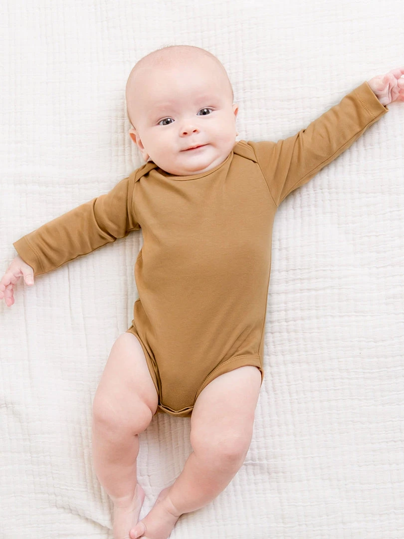 Colored Organics Classic Long Sleeve Bodysuit Baby (0-24m) 33 Colored Organics Classic Long Sleeve Bodysuit Baby (0-24m)