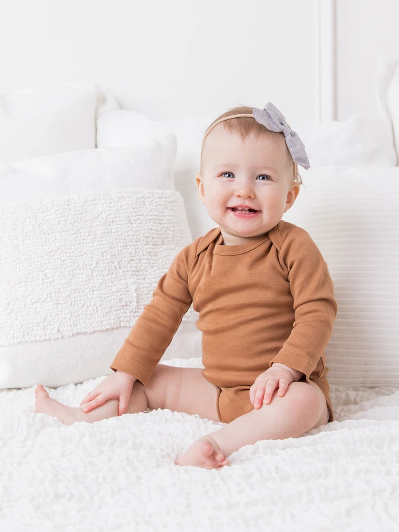 Colored Organics Classic Long Sleeve Bodysuit Baby (0-24m) 13 Colored Organics Classic Long Sleeve Bodysuit Baby (0-24m)