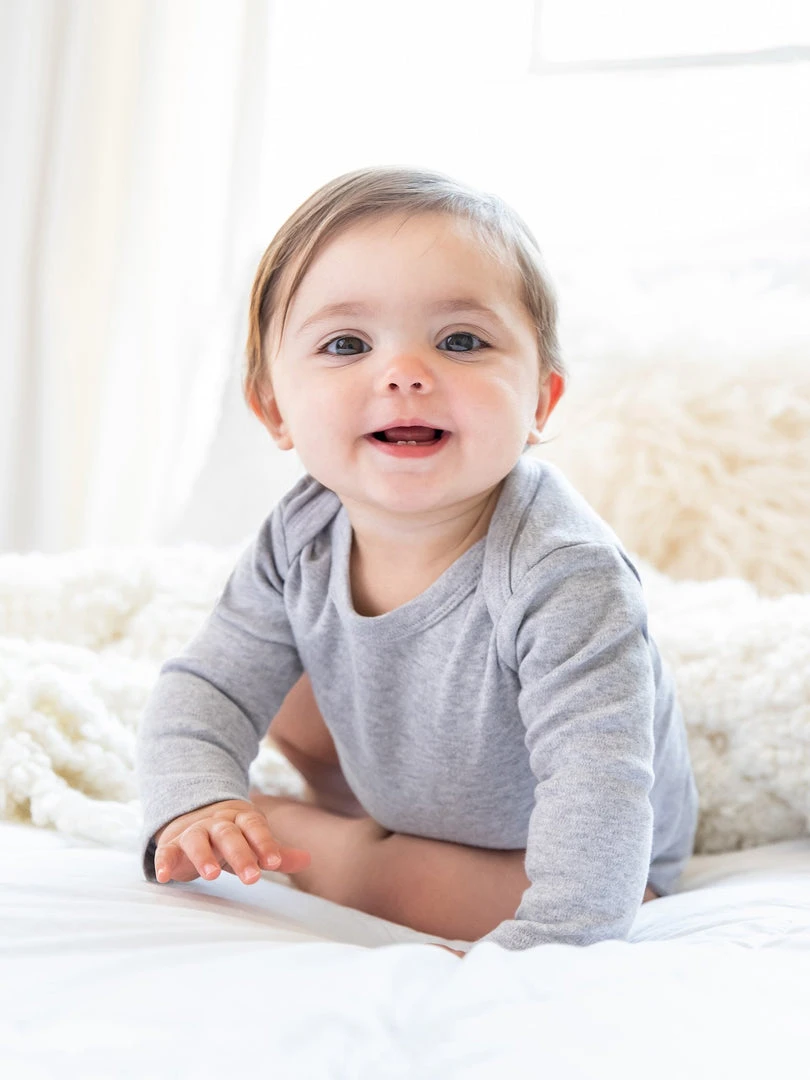 Colored Organics Classic Long Sleeve Bodysuit Baby (0-24m) 22 Colored Organics Classic Long Sleeve Bodysuit Baby (0-24m)