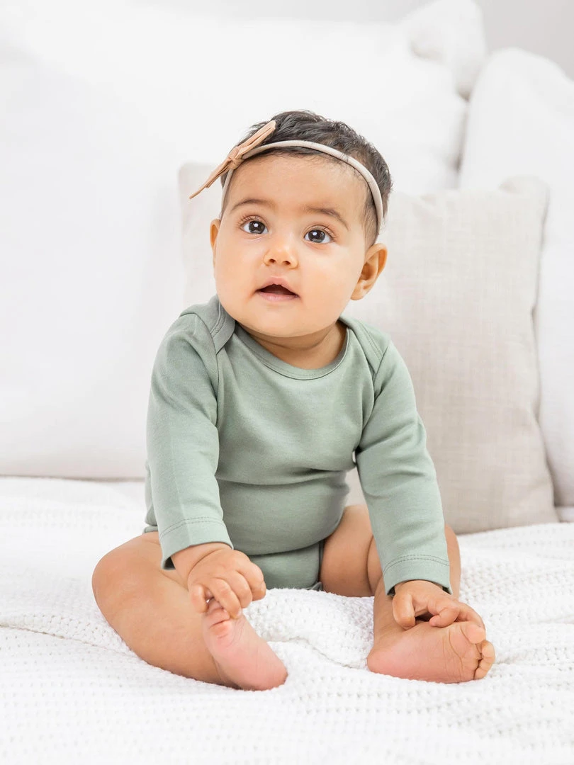 Colored Organics Classic Long Sleeve Bodysuit Baby (0-24m) 12 Colored Organics Classic Long Sleeve Bodysuit Baby (0-24m)