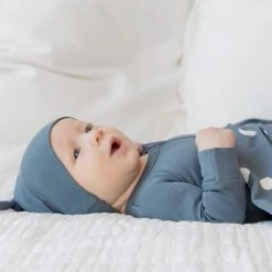 Colored Organics Classic Knotted Hat Baby (0-24m) 65 Colored Organics Classic Knotted Hat Baby (0-24m)