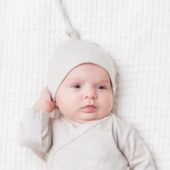 Colored Organics Classic Knotted Hat Baby (0-24m) 68 Colored Organics Classic Knotted Hat Baby (0-24m)