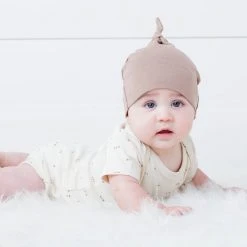 Colored Organics Classic Knotted Hat Baby (0-24m) 63 Colored Organics Classic Knotted Hat Baby (0-24m)