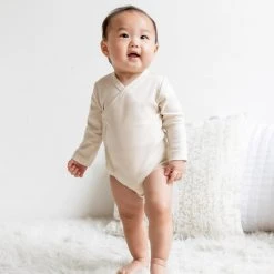 Colored Organics Classic Kimono Bodysuit - Long Sleeve Baby (0-24m) 24 Colored Organics Classic Kimono Bodysuit - Long Sleeve Baby (0-24m)
