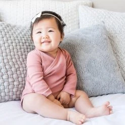 Colored Organics Classic Kimono Bodysuit - Long Sleeve Baby (0-24m) 29 Colored Organics Classic Kimono Bodysuit - Long Sleeve Baby (0-24m)