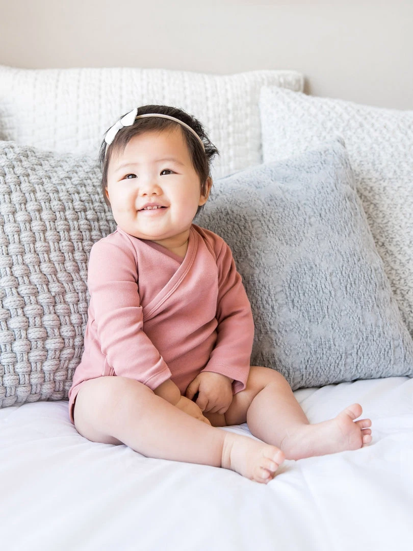 Colored Organics Classic Kimono Bodysuit - Long Sleeve Baby (0-24m) 12 Colored Organics Classic Kimono Bodysuit - Long Sleeve Baby (0-24m)