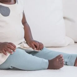 Colored Organics Baby (0-24m) Classic Leggings 56 Colored Organics Baby (0-24m) Classic Leggings