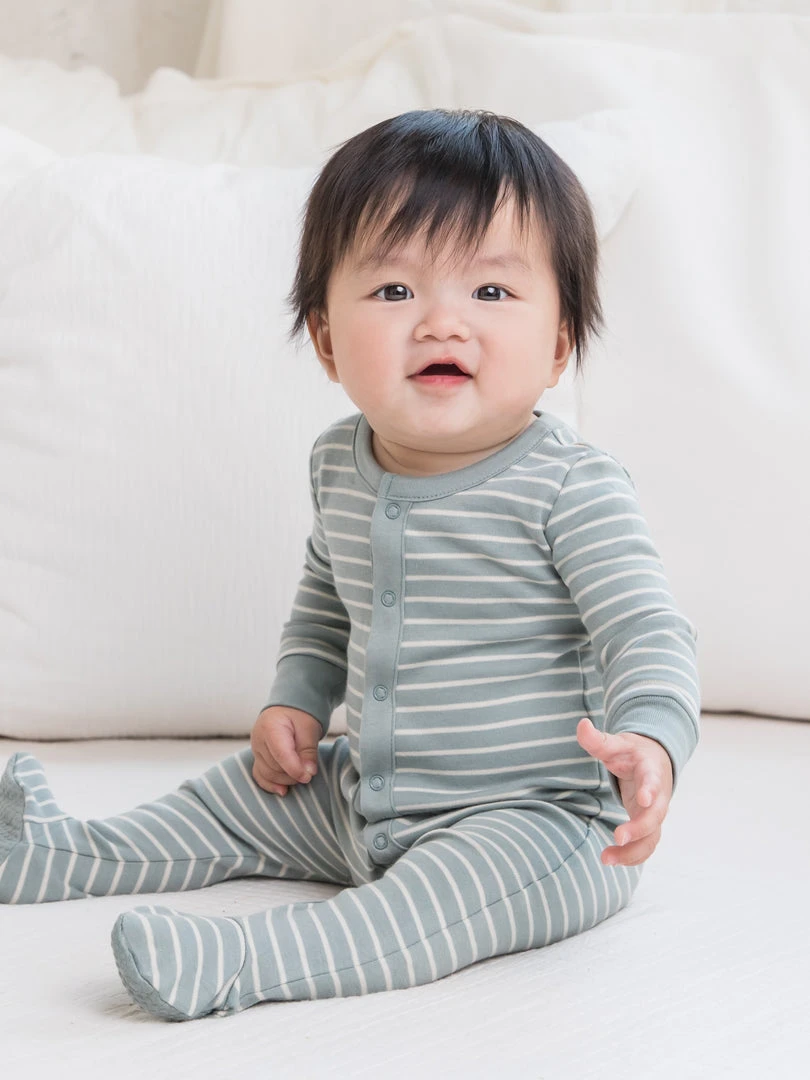 Colored Organics Skylar Footed Sleeper Baby (0-24m) 6 Colored Organics Skylar Footed Sleeper Baby (0-24m)