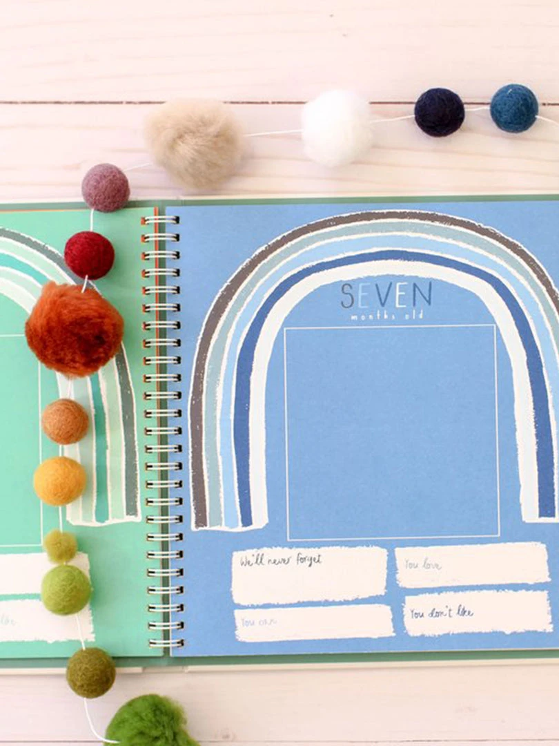 Lucy Darling Baby's First Year Memory Book 9 Lucy Darling Baby's First Year Memory Book